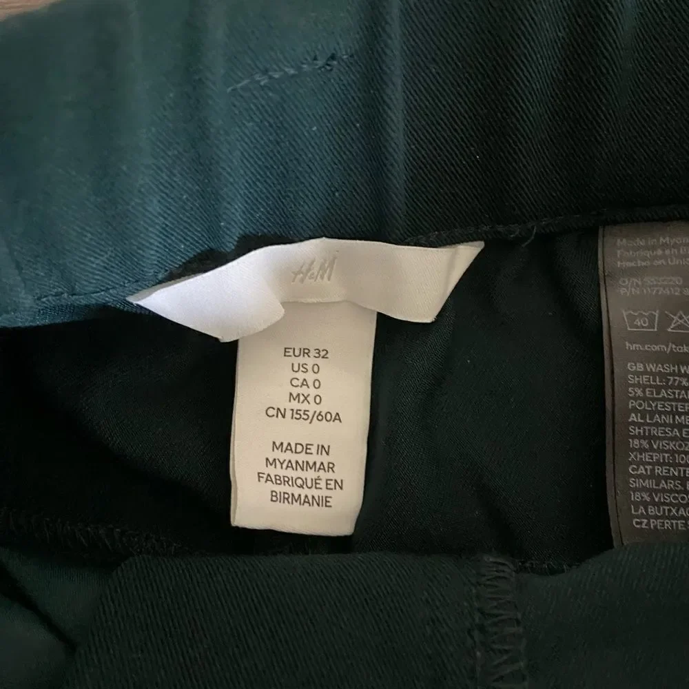 H&M Forest Green Tapered Trouser Pant - Picture 3 of 3